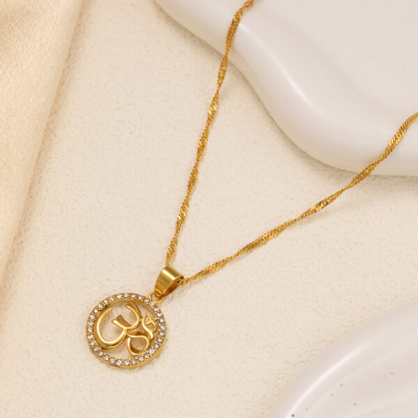 1pcs Fashionable Inlaid Circular Pendant Necklace, Personalized Symbol Yoga Necklace, Suitable For Women's Daily Holiday Wear - Image 3